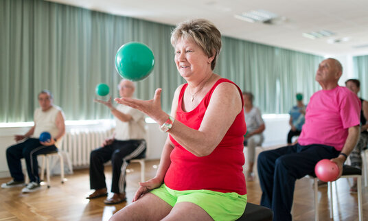 Gymnastik mit Ball